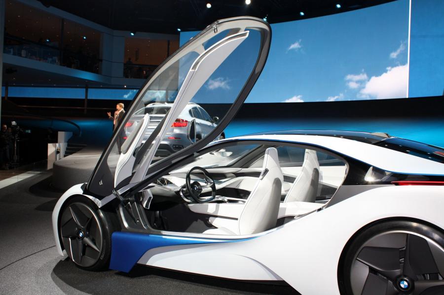  BMW Vision EfficientDynamics Concept 2009 года  (фото 76 из 206)